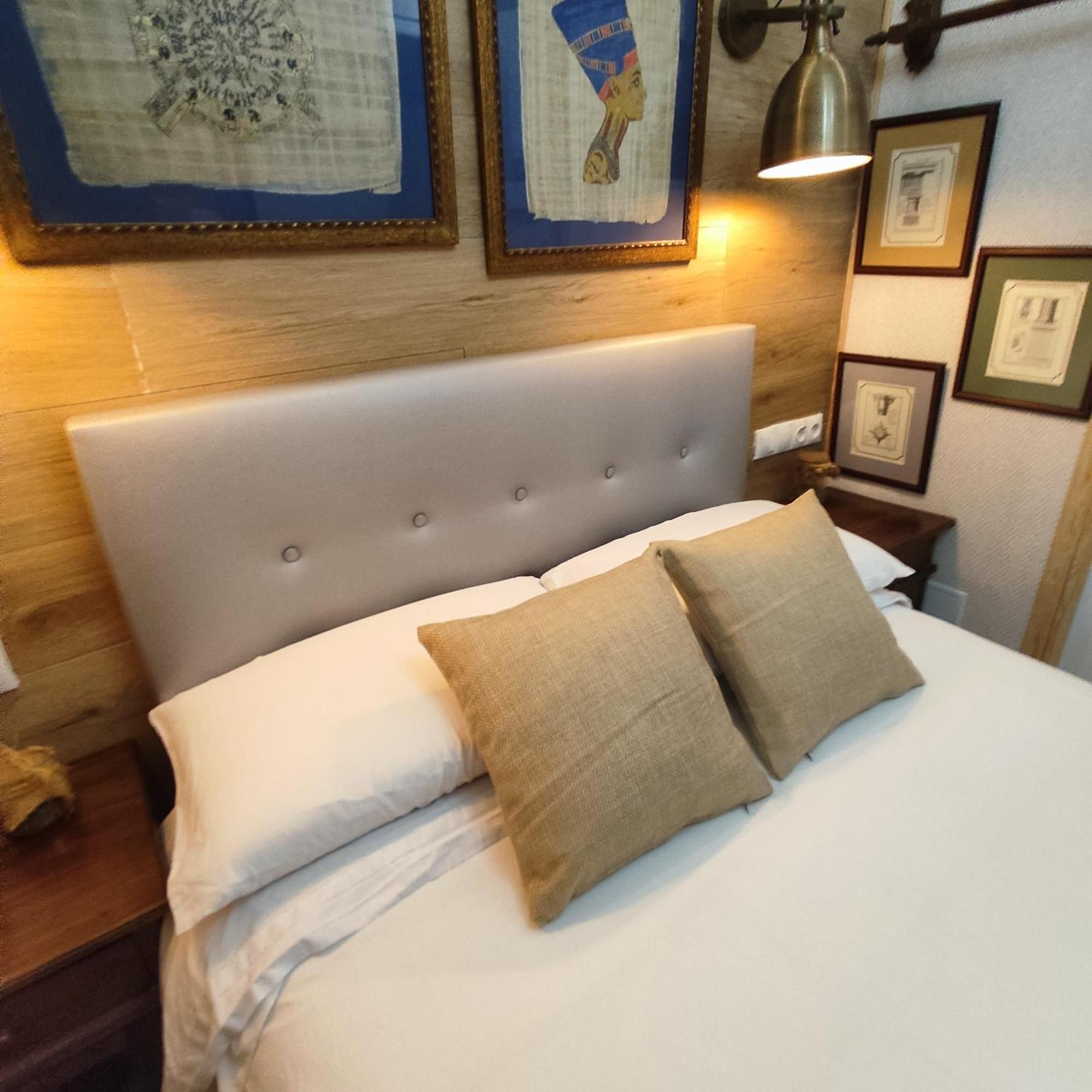 Studio Or Rooms With Private Bathroom Or Rooms With Shared Bathroom Barcelona Luaran gambar