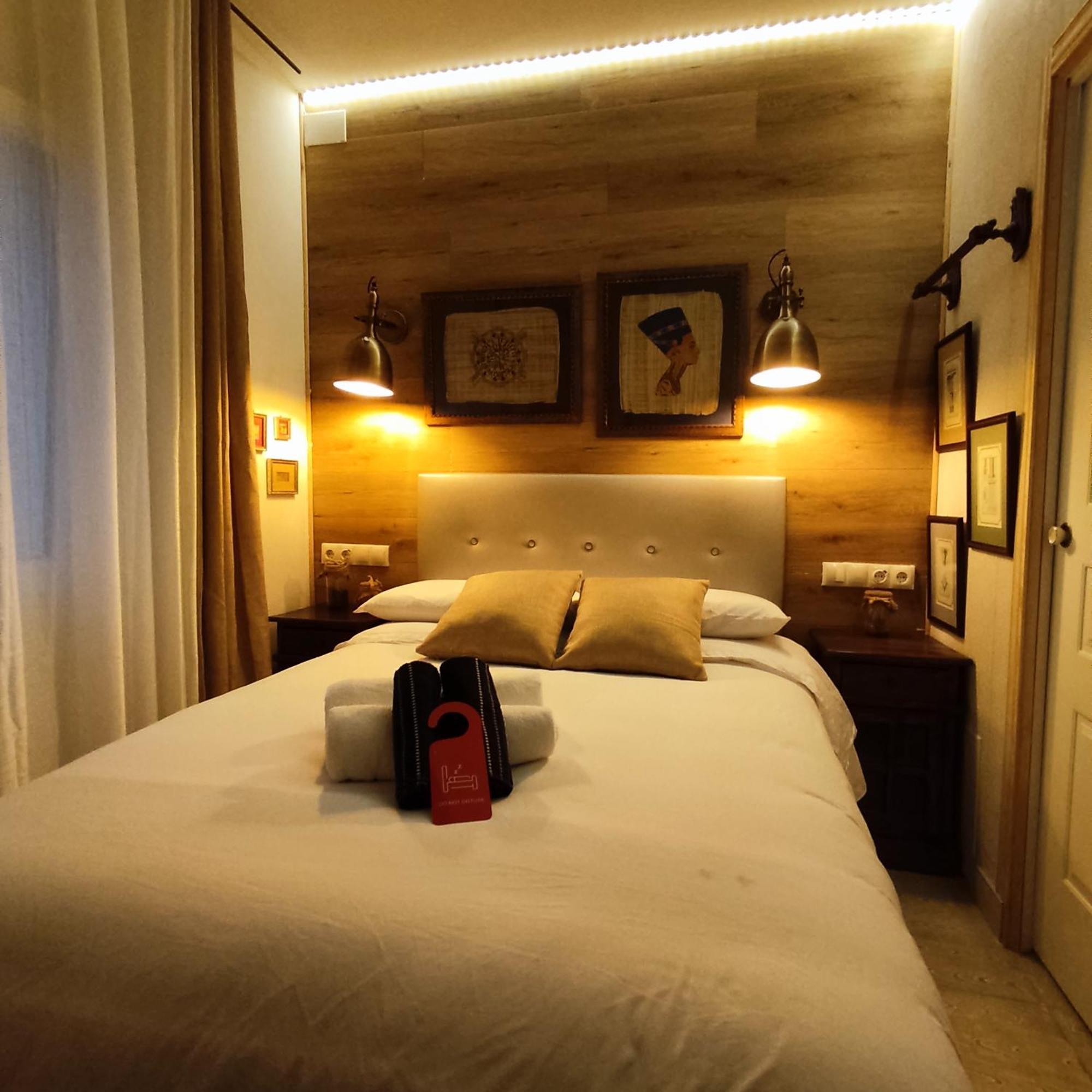 Studio Or Rooms With Private Bathroom Or Rooms With Shared Bathroom Barcelona Luaran gambar