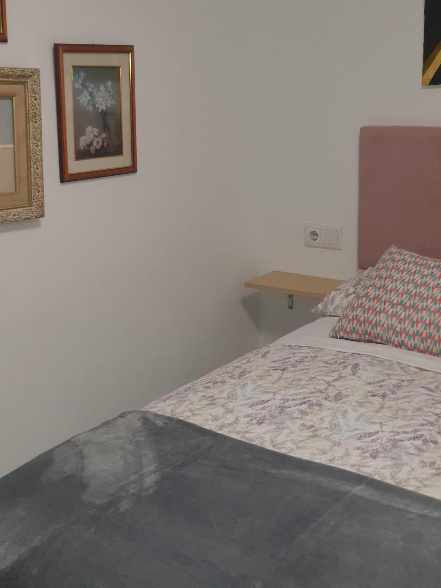 Studio Or Rooms With Private Bathroom Or Rooms With Shared Bathroom Barcelona Luaran gambar