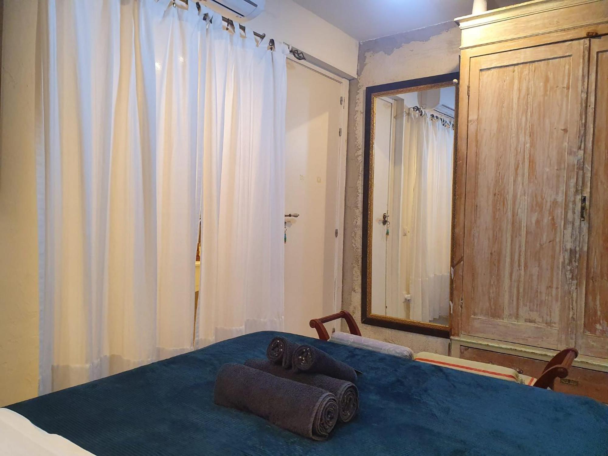 Studio Or Rooms With Private Bathroom Or Rooms With Shared Bathroom Barcelona Luaran gambar